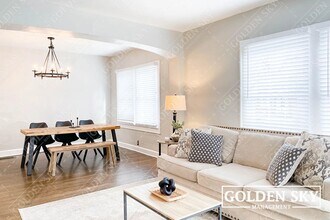 4910 Winthrop Ave in Indianapolis, IN - Building Photo - Building Photo