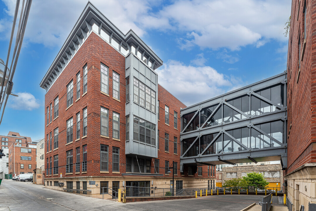 2328 Champlain St NW, Unit 413 in Washington, DC - Building Photo