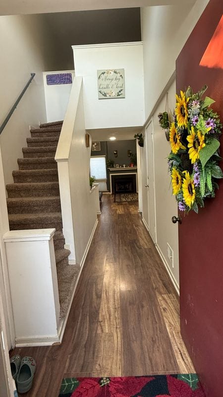 property at 736 Hamilton Ct