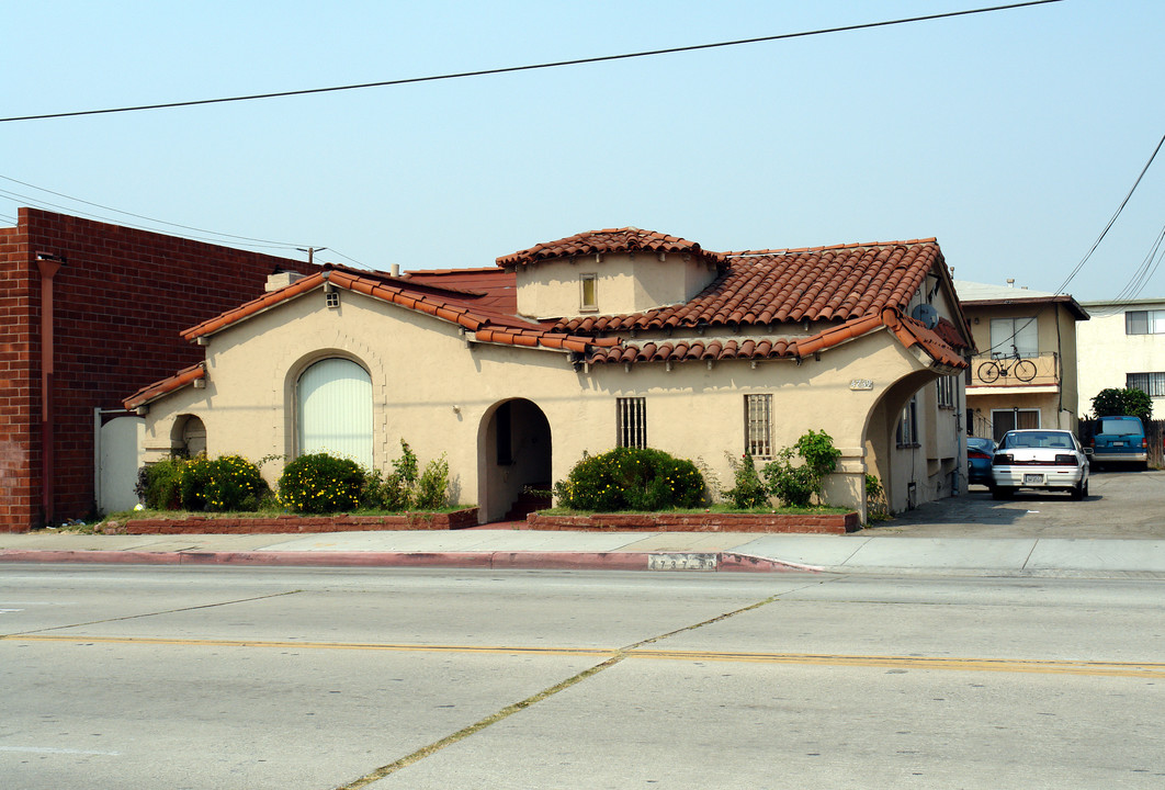 4737 Marine Ave in Lawndale, CA - Foto de edificio