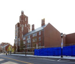 Pauli Murray and Benjamin Franklin College in New Haven, CT - Foto de edificio - Building Photo