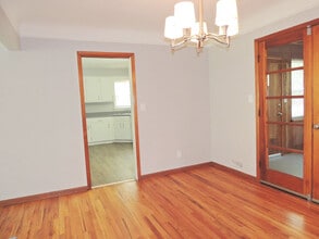 286 Richmond Rd in Richmond Heights, OH - Building Photo - Building Photo