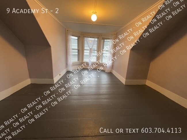 9 Academy St in Tilton, NH - Building Photo - Building Photo