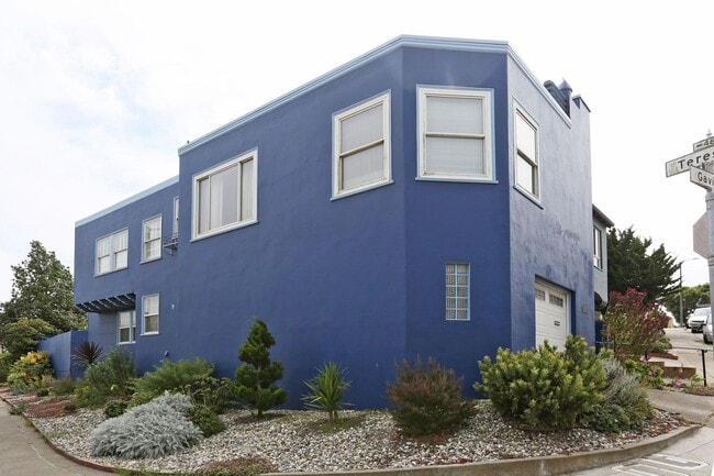 1 Gaviota Way in San Francisco, CA - Building Photo - Building Photo