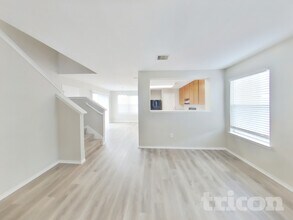 6546 Benwood Crest in San Antonio, TX - Building Photo - Building Photo