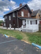 311 Lee St W, Unit E in Charleston, WV - Building Photo