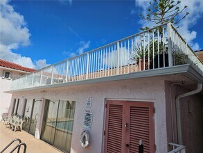 11131 Royal Palm Blvd in Coral Springs, FL - Building Photo - Building Photo