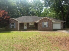 30 Spanish Moss Cir in Dalzell, SC - Building Photo