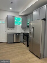 2323 Guilford Ave in Baltimore, MD - Building Photo - Building Photo