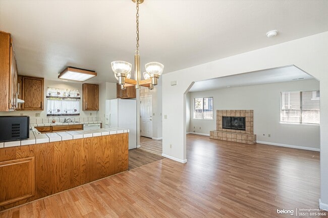 property at 1659 Thrush Ave