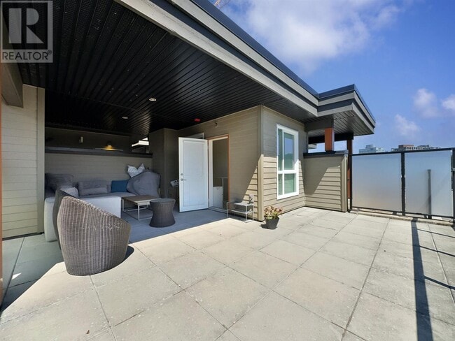property at 3462 Ross Drive