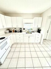 3880 Woodside Dr in Coral Springs, FL - Building Photo - Building Photo