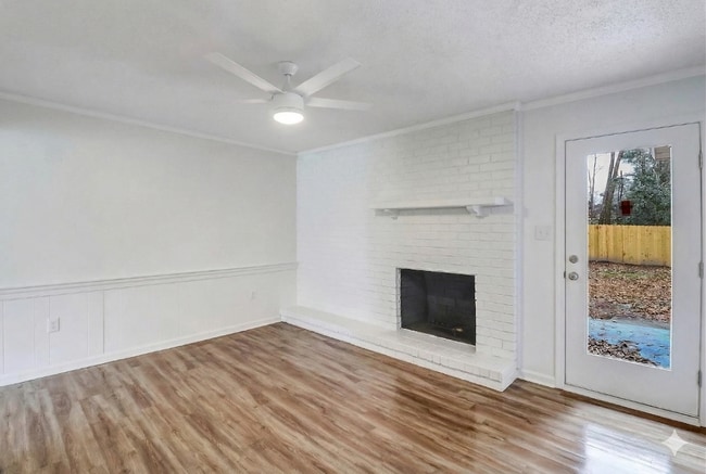 33 Beaver Run Dr in Savannah, GA - Building Photo - Building Photo