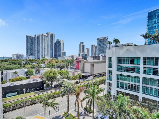 property at 121 NE 34th St