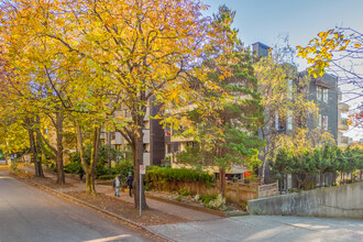 The Pendrell in Vancouver, BC - Building Photo - Building Photo