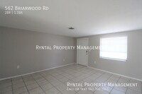 562 Briarwood Rd in Venice, FL - Building Photo - Building Photo