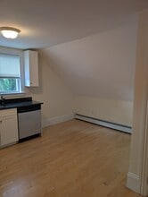 2 Webster St, Unit 6 in Somerville, MA - Building Photo - Building Photo