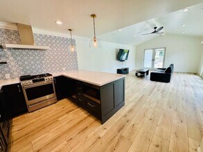 15590 Palos Verdes Dr in Monte Sereno, CA - Building Photo - Building Photo
