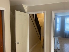 113 S 2nd St, Unit 113 First Fl in New Hyde Park, NY - Building Photo - Building Photo