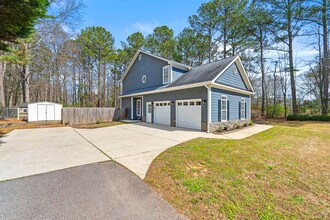 3394 Pendley Rd in Austell, GA - Building Photo - Building Photo