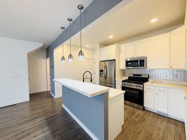 6662 W 7735 S in West Jordan, UT - Building Photo - Building Photo