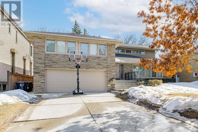 property at 7 Stormont Ave