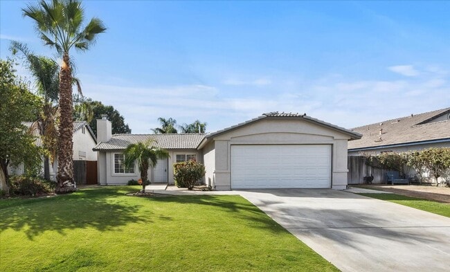 3921 White Sands Dr in Bakersfield, CA - Building Photo - Building Photo