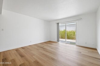 2018 N 51st Way in Phoenix, AZ - Building Photo - Building Photo