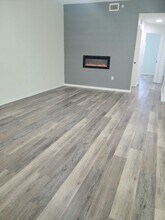 10490 Chalmer St, Unit 03 in Spring Hill, FL - Building Photo - Building Photo