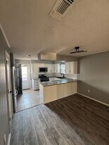 2304 Westchester Dr in Pantego, TX - Building Photo