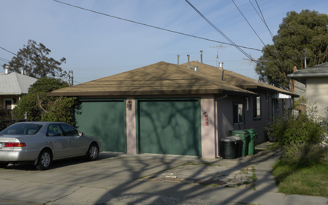 221-223 Maitland Dr in Alameda, CA - Building Photo