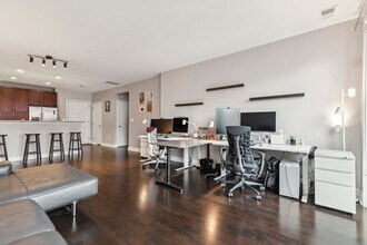 600 S 24th St, Unit 306 in Philadelphia, PA - Foto de edificio - Building Photo