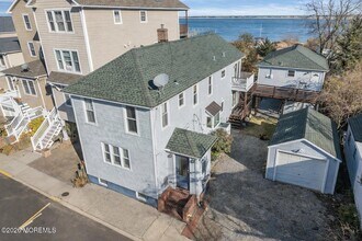 48 5th St in Highlands, NJ - Building Photo - Building Photo