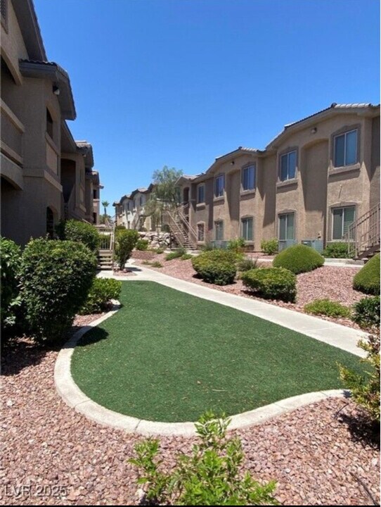 8805 Jeffreys St in Las Vegas, NV - Building Photo