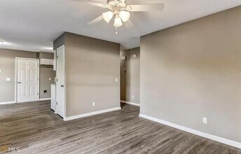 802 S Rogers St in Pooler, GA - Building Photo - Building Photo