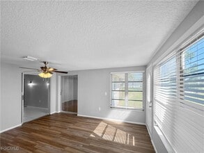 151 Michigan Ave in Englewood, FL - Building Photo - Building Photo