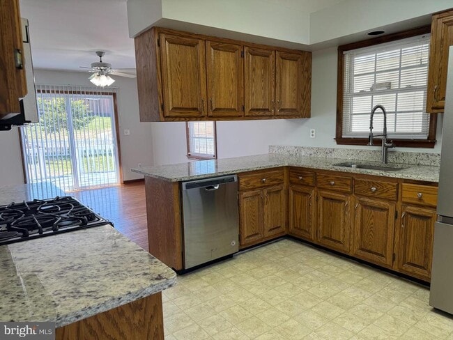 29 Miracle Valley Ln in Fredericksburg, VA - Building Photo - Building Photo