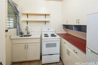 1115 Hassinger St in Honolulu, HI - Building Photo - Building Photo