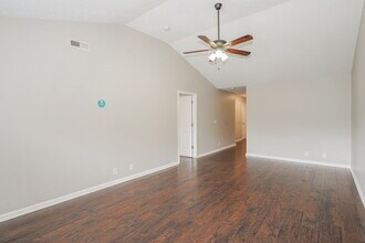 601 Niagra Ln in Murfreesboro, TN - Building Photo - Building Photo