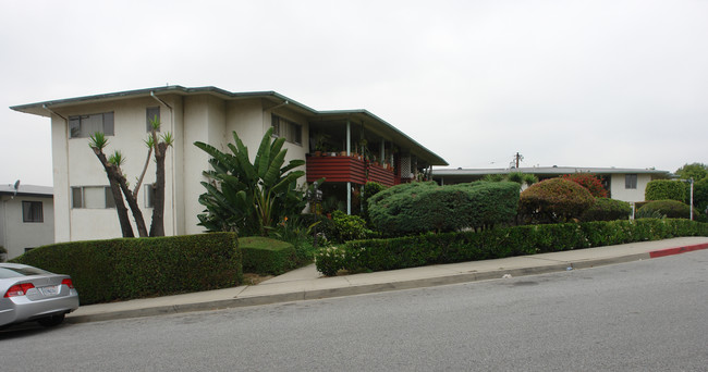 Palm Vista Apartments in South Pasadena, CA - Foto de edificio - Building Photo