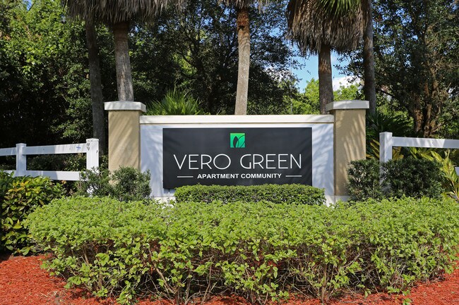 Vero Green Apartments in Vero Beach, FL - Building Photo - Building Photo