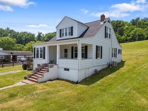 111 North St in Rich Creek, VA - Building Photo - Building Photo