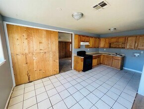 1653 N Yarbrough Ct in Montgomery, AL - Building Photo - Building Photo