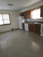1456 Nepperhan Ave, Unit 2 in Yonkers, NY - Building Photo - Building Photo
