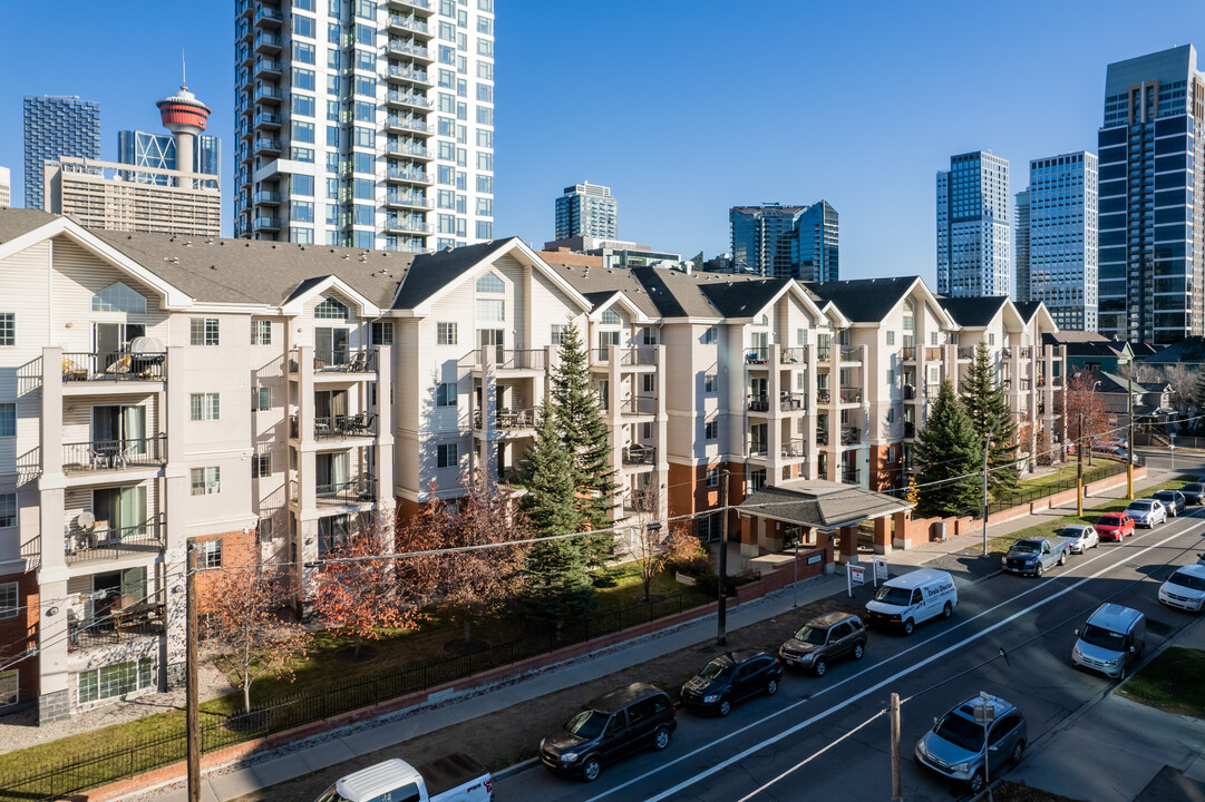 Polo Terrace in Calgary, AB - Building Photo
