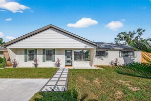 9242 Autauga St in Houston, TX - Building Photo