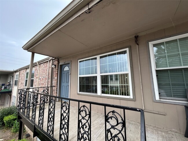 property at 5550 N Braeswood Blvd