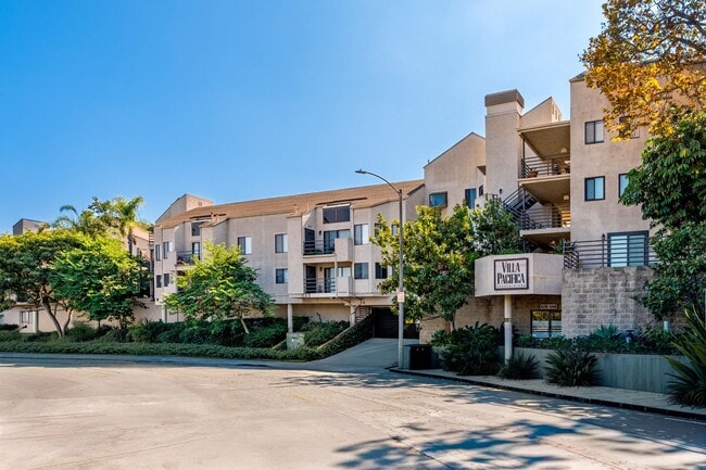 property at 4132 E Mendez St