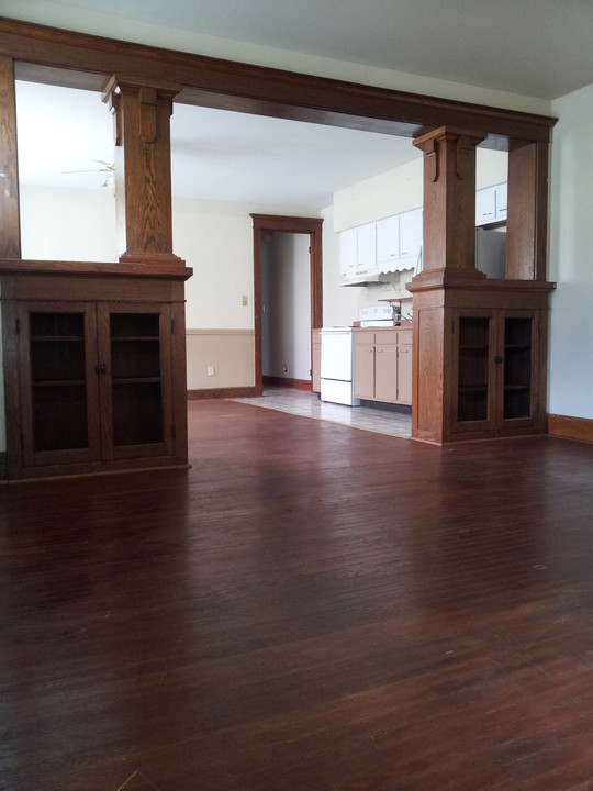 629 S Fares Ave in Evansville, IN - Foto de edificio