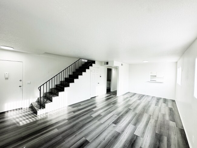 property at 13518 Burbank Blvd